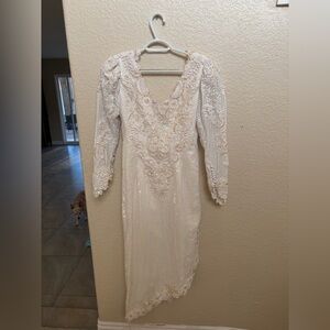 Women's Ivory Beaded V-Neck Dress -vintage